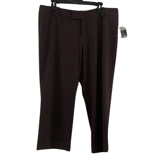 Ladies Size 14, Dark Brown, Low Rise Crop Pant by Mossimo - Picture 4 of 7